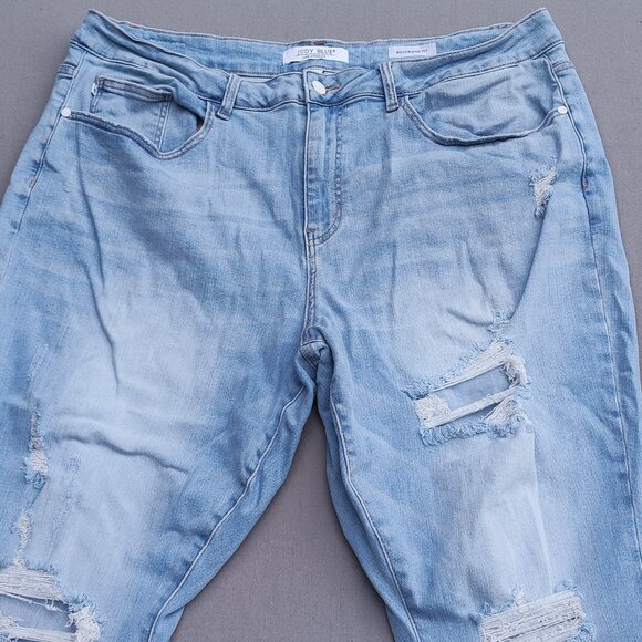 Judy Blue Jeans women's 22W Denim blue colour Boyfriend Fit Destructed - Picture 2 of 15